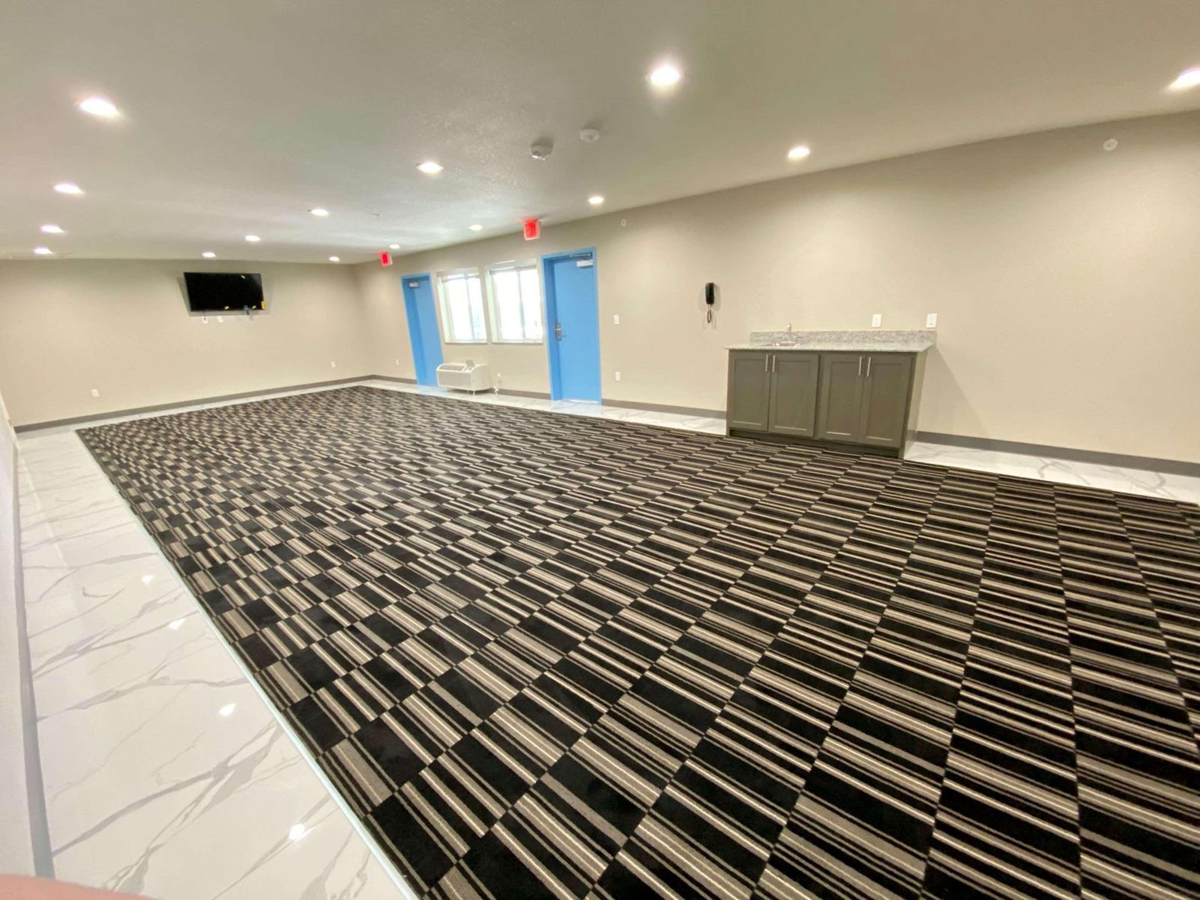 Surestay Plus Hotel By Best Western Ada Exterior photo